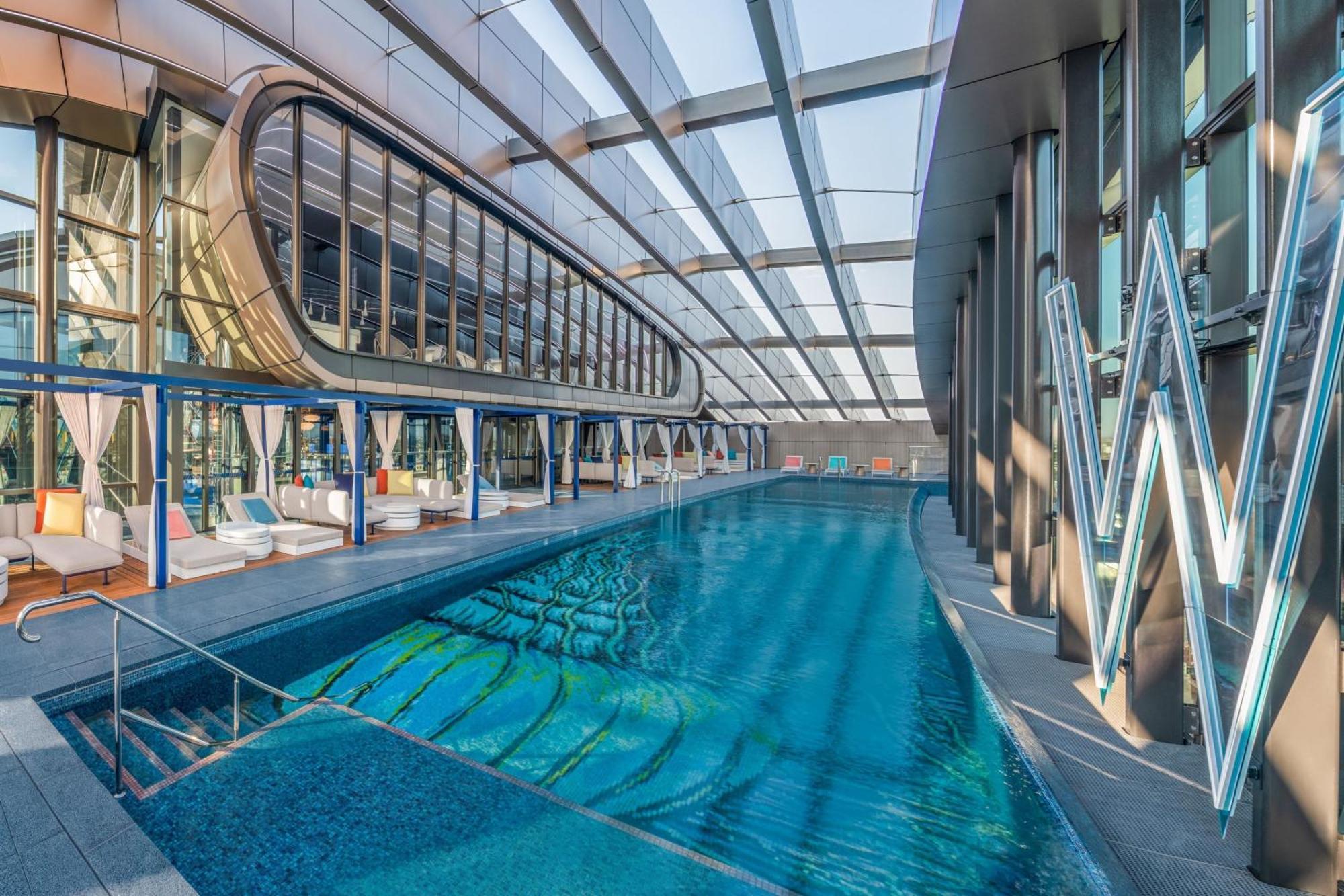 W Sydney Hotel Luaran gambar The pool at the 2012 London Aquatics Centre
