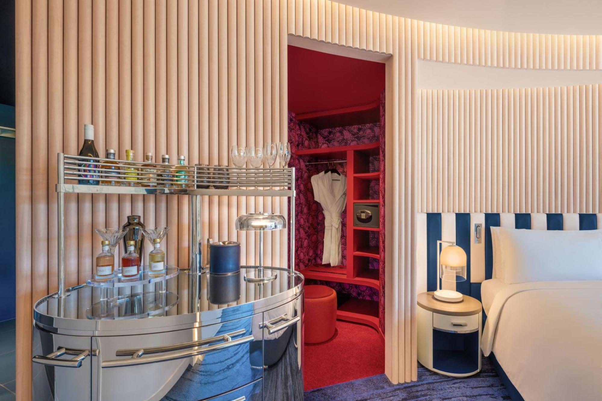 W Sydney Hotel Luaran gambar A suite on board